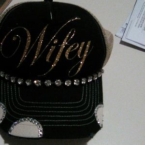 Women's hat